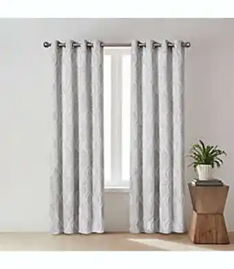 Bed Bath & Beyond Cortina blackout de poliéster o&o by olivia & oliver™ zander geo con ojales 2.13 m color plata oferta