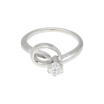 Nacional Monte de Piedad Anillo solitario con diamante en oro blanco 18 kilates. oferta
