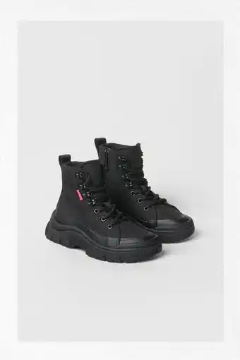 ZARA Kids/ botin deportivo piso grueso oferta