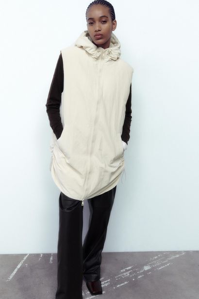 ZARA Chaleco acolchado capucha water repellent oferta