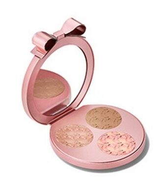 MAC Cosmetics Effervescence extra dimension face compact oferta