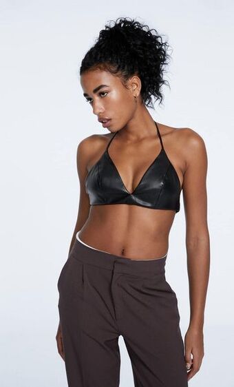 Stradivarius Bralette efecto piel oferta