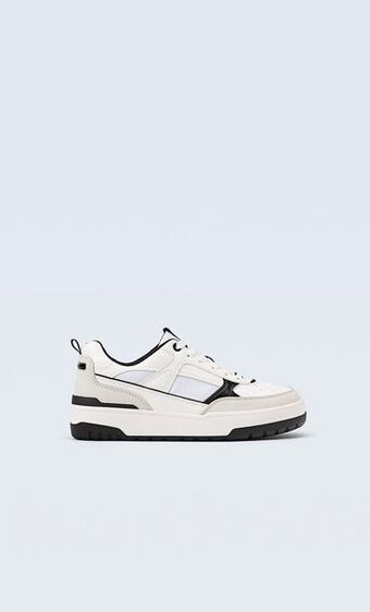 Stradivarius Zapatillas detalle piezas oferta