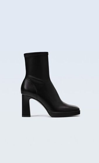 Stradivarius Botines tacón stretch oferta