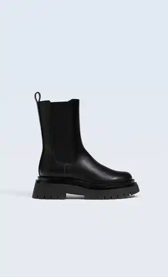 Stradivarius Botines planos oferta