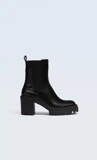 Stradivarius Botines tacón detalle print oferta