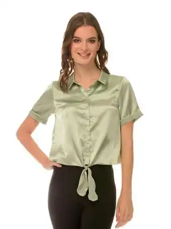 Blusa de cuello v con botones satinada