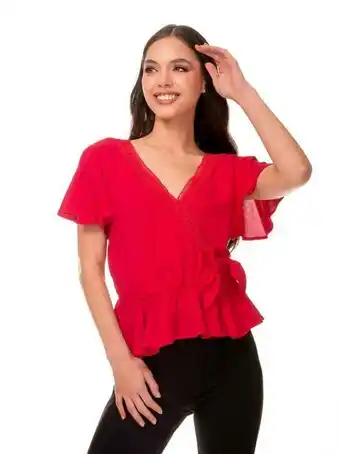 Blusa cruzada de manga mariposa