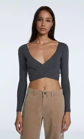 Camiseta cruzada manga larga