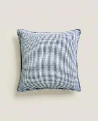 ZARA HOME Funda de cojín gofrado oferta