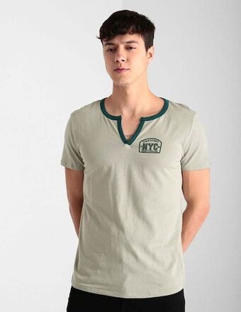 Suburbia Playera mossimo cuello redondo estampada para hombre oferta