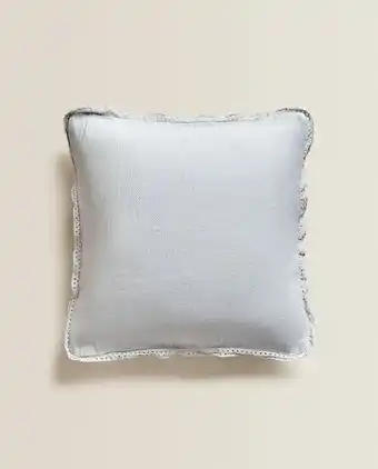ZARA HOME Funda de cojín jacquard puntilla oferta