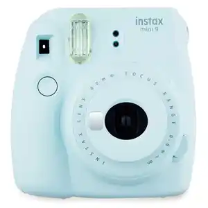 RadioShack PAQUETE CÁMARA FUJIFILM INSTAX MINI 9 (HIELO) oferta