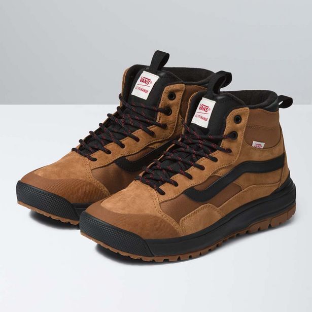 Surf ultrarange exo hi mte 1 caf negro 5n1z oferta en Vans