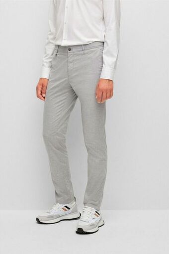 Pantalon casual boss color gris slim fit