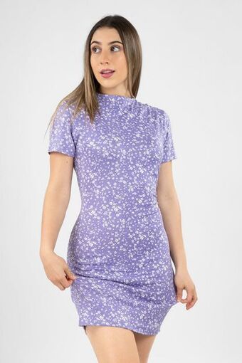 Santory Vestido corto con flores manga corta oferta