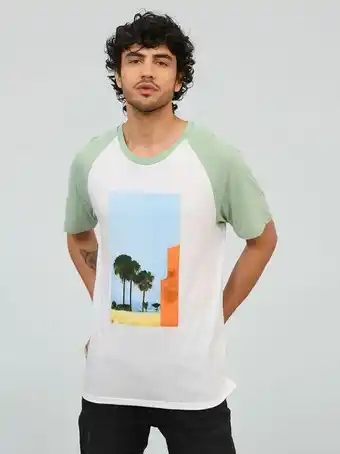 Playera palmeras verde