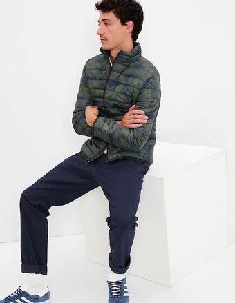 Chamarra con bolsillos para hombre