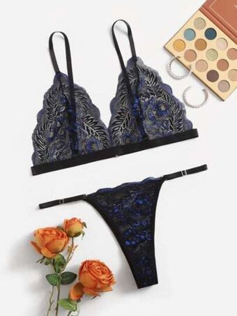 SHEIN Set de lencería con encaje floral oferta