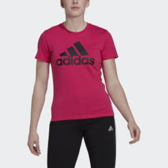 Playera loungewear essentials logo