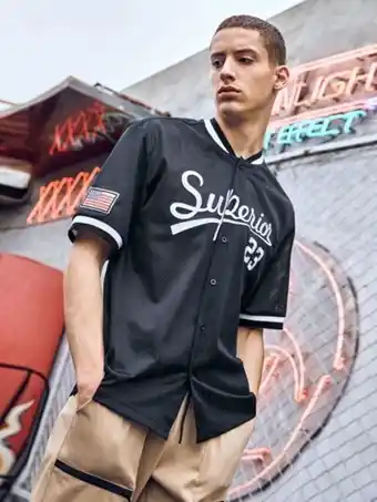 SHEIN Shein camisas para hombre bordado letras preppy oferta