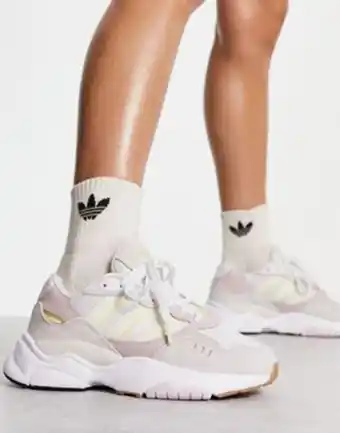 ASOS Adidas originals retropy f90 trainers in off-white and multi oferta