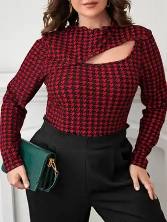 Shein unity camiseta con estampado de pata de gallo ribete en forma de lechuga con abertura