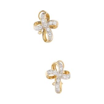 Nacional Monte de Piedad Aretes diseño especial con sintéticos en oro amarillo 14 kilates. oferta