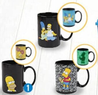Taza de cerámica Cambla de color con bebidas calientes