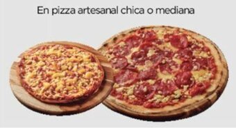 En pizza artesanal chica o mediana