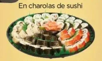En charolas de sushi