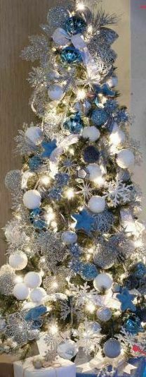 The Home Depot Árbol navideño artificial wesley verde 2.28 m oferta