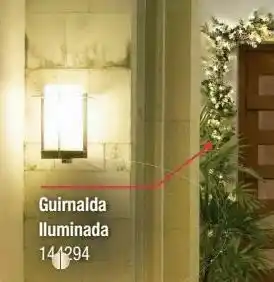 Guirnalda navideña iluminada verde 2.74 m x 12 x 25 cm