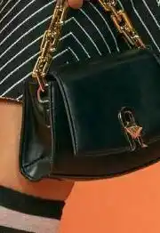 HEB Bolsa con broche blvd collection oferta