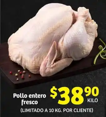 Soriana Híper Pollo entero fresco oferta