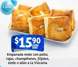 Soriana Mercado Empanada mole con pollo, rajas, champiñones, frijoles, elote o atún a la vizcaína oferta