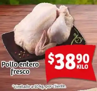 Soriana Mercado Pollo entero fresco oferta