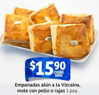 Soriana Mercado Empanadas atún a la vizcaína, mole con pollo o rajas oferta