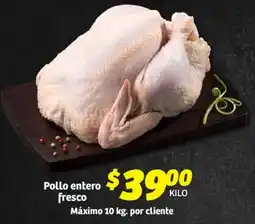 Soriana Híper Pollo entero fresco oferta