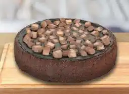 City Club Pastel de brownie y cheesecake con snickers oferta