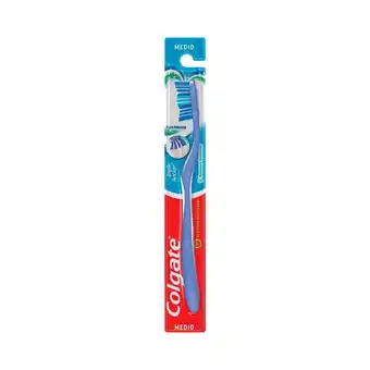 Farmacias Benavides Cepillo Dental Triple Acción Medio oferta