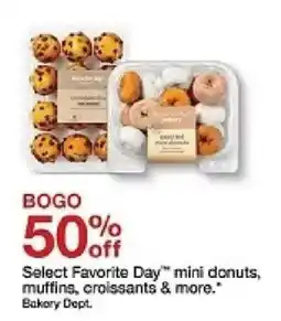 Target Favorite Day mini donuts, muffins, croissants & more. oferta