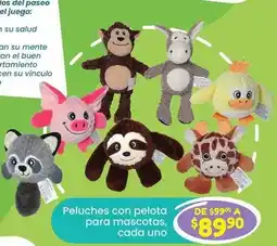 Soriana Híper Pelúches con pelota para mascotas, cada uno oferta