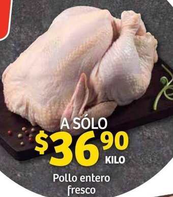 Soriana Híper Pollo Entero Fresco oferta