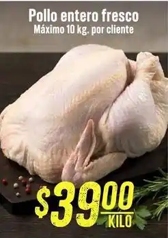 Soriana Híper Pollo entero fresco oferta