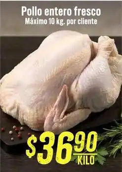 Soriana Híper Pollo entero fresco oferta