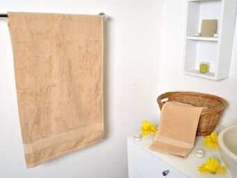 Toalla medio baño premier beige