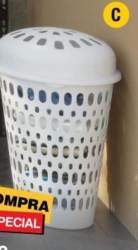 The Home Depot Cesto de plástico 69 x 46 cm blanco oferta