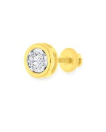 Arete individual de oro con diamante al centro
