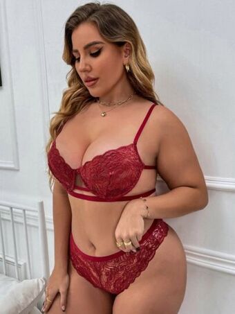 SHEIN Set de lencería con encaje floral con aro oferta